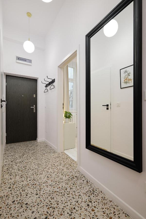 Plac Ratuszowy 50 - Old Town - 2 Sypialnie I Salon Jelenia Gora Dış mekan fotoğraf