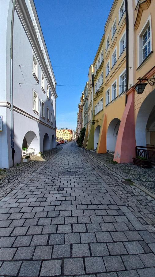 Plac Ratuszowy 50 - Old Town - 2 Sypialnie I Salon Jelenia Gora Dış mekan fotoğraf