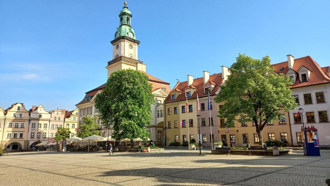 Plac Ratuszowy 50 - Old Town - 2 Sypialnie I Salon Jelenia Gora Dış mekan fotoğraf